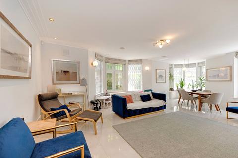 4 bedroom apartment for sale, Albermarle Mansions, Heath Drive, NW3