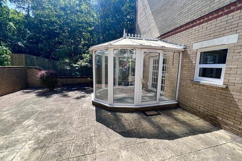 2 bedroom apartment to rent, Midanbury Lane, Southampton SO18