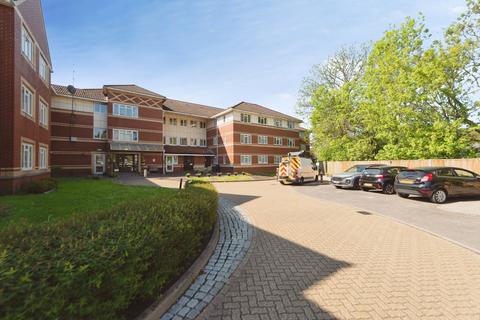 1 bedroom flat for sale, Wide Lane, Southampton, Hampshire, SO18