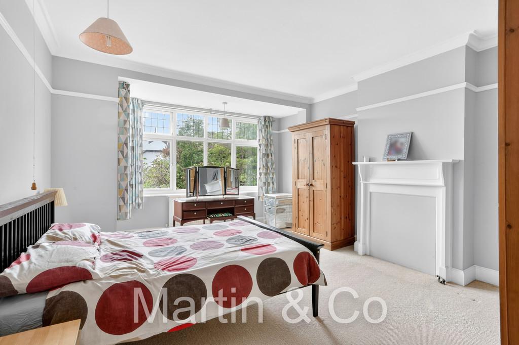 1701027818 - 10 Culmington Road, CR2 - 17