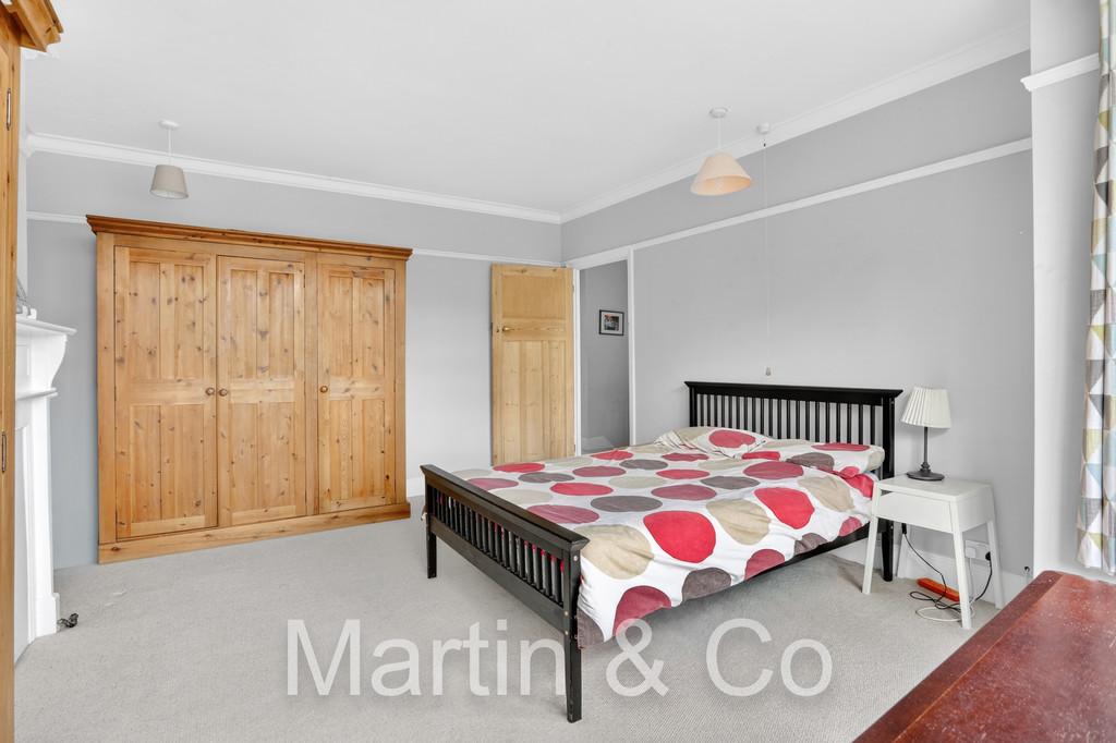 1701027818 - 10 Culmington Road, CR2 - 18