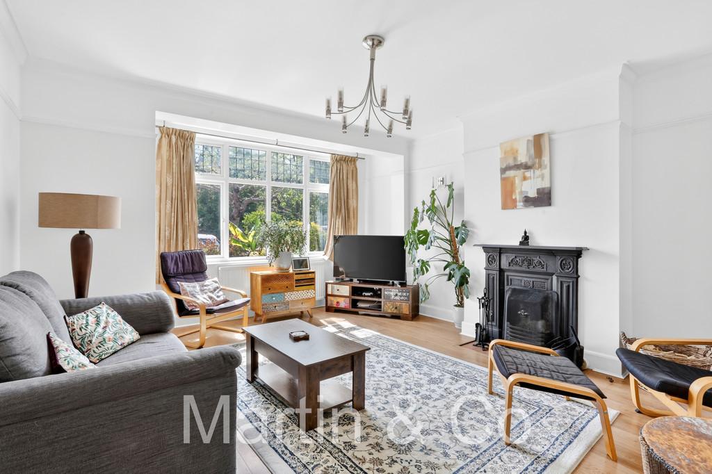 1701027818 - 10 Culmington Road, CR2 - 28