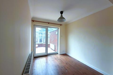 3 bedroom semi-detached house for sale, Shelley Avenue, Wincham, Northwich