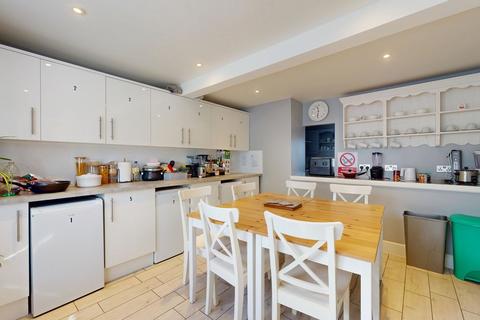 undefined, Kings End, Bicester