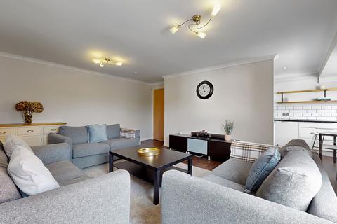 3 bedroom flat for sale, Benalder Street, Glasgow G11