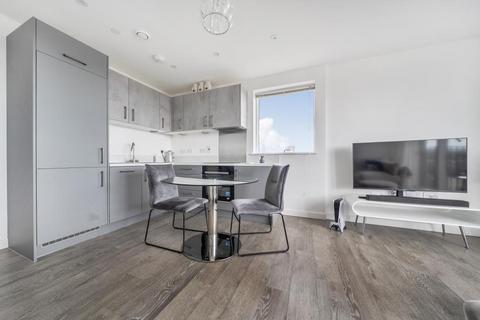 1 bedroom flat for sale, Town Centre - with far reaching views,  Berkshire,  RG1