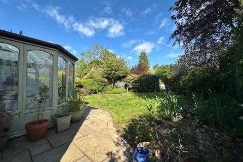 3 bedroom detached house for sale, Long Lane , Bovingdon HP3