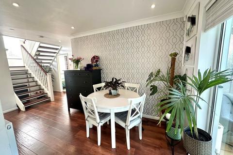 3 bedroom detached house for sale, Long Lane , Bovingdon HP3