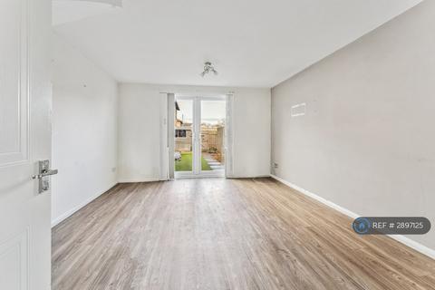 2 bedroom terraced house to rent, Spruce Drive, Bicester, OX26
