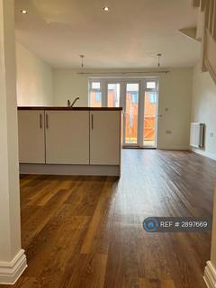 2 bedroom terraced house to rent, Portland Drive, Barry, CF62