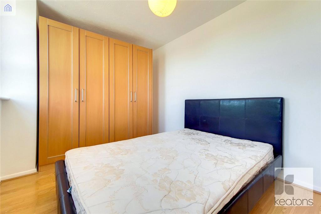 Apartment in London, Mill Meads, West Ham - View 3