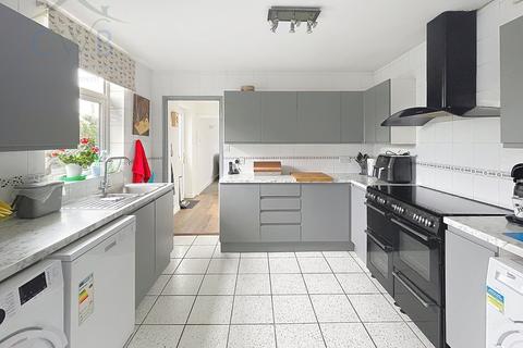 5 bedroom detached bungalow for sale, Birling Road, Snodland, ME6