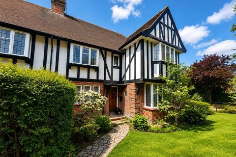 2 bedroom apartment for sale, Maurice Walk, Hampstead Garden Suburb, NW11