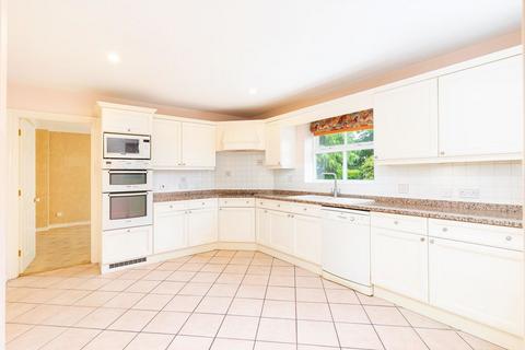 4 bedroom detached house for sale, Sovereign Close, West Purley