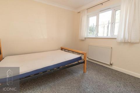 4 bedroom terraced house to rent, Drayton Road, Norwich