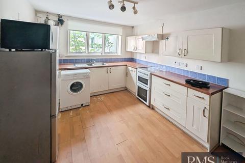 3 bedroom maisonette for sale, Cartington Court, Newcastle Upon Tyne NE3