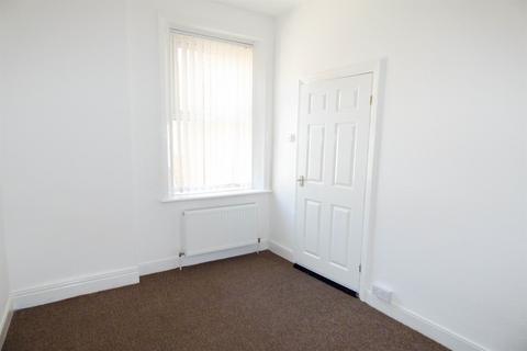 2 bedroom flat to rent, Rectory Road, Gateshead