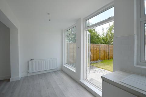 4 bedroom terraced house to rent, Midhurst Avenue, Croydon, CR0