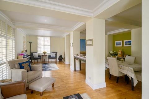 2 bedroom flat for sale, Marsham Street, London