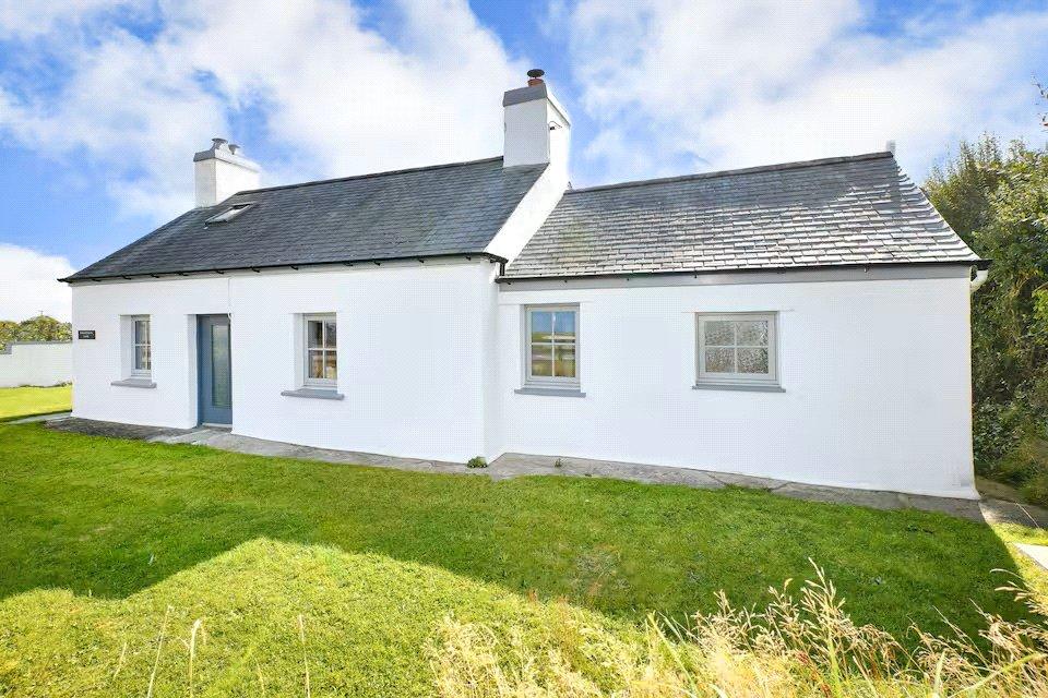 2 bedroom detached house for sale