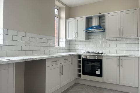 3 bedroom apartment for sale, Middleton Road, Chadderton, Oldham, Greater Manchester, OL9
