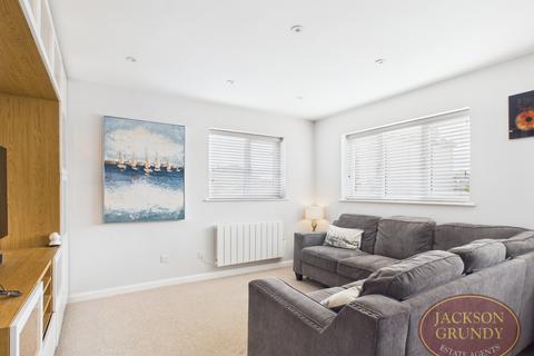 1 bedroom apartment for sale, Manor Road, Kingsthorpe, NN2 6QJ
