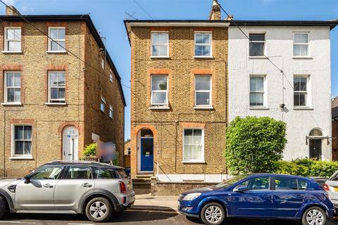 7 St. Andrew's Road, Surbiton