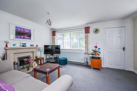 3 bedroom semi-detached house for sale, Wembley Gardens, Nottingham, NG9