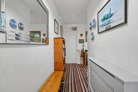 2 bedroom apartment for sale, Calverton Close, Toton