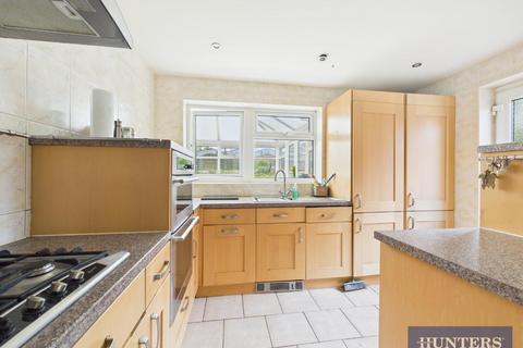 3 bedroom detached bungalow for sale, Wooldale Drive, Filey