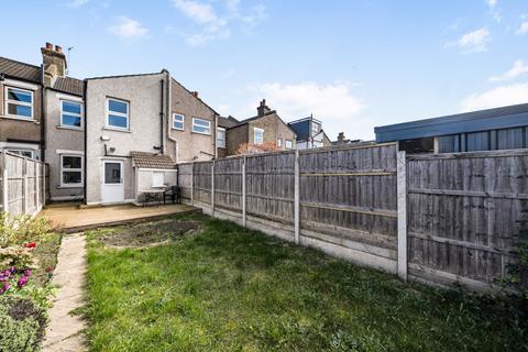 2 bedroom terraced house to rent, South Gipsy Road Welling DA16