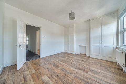2 bedroom terraced house to rent, South Gipsy Road Welling DA16