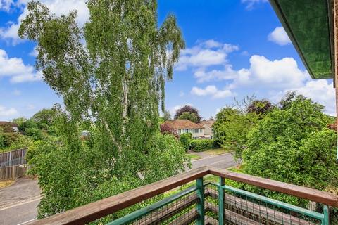 2 bedroom apartment to rent, Five Mile Drive, Oxford