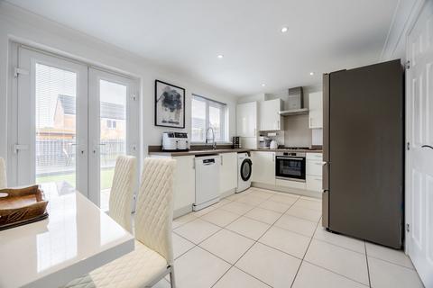 3 bedroom end of terrace house for sale, Corn Mill Wynd, Glenrothes, KY7