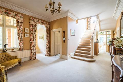 10 bedroom country house for sale, Mayflower Lane, Cobham
