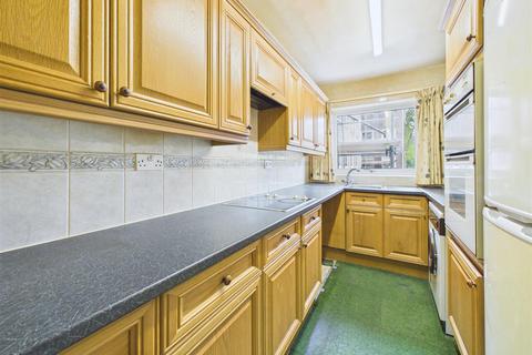 2 bedroom flat for sale, Ladies Spring Drive, Sheffield