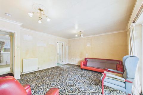2 bedroom flat for sale, Ladies Spring Drive, Sheffield