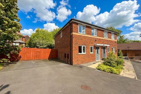 3 bedroom semi-detached house for sale, Greenhurst Crescent,Oldham,OL8 2QQ