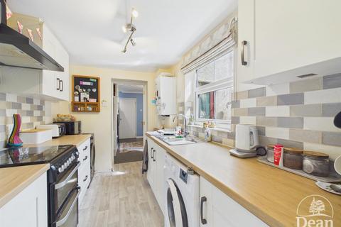 2 bedroom end of terrace house for sale, Forest Road, Cinderford