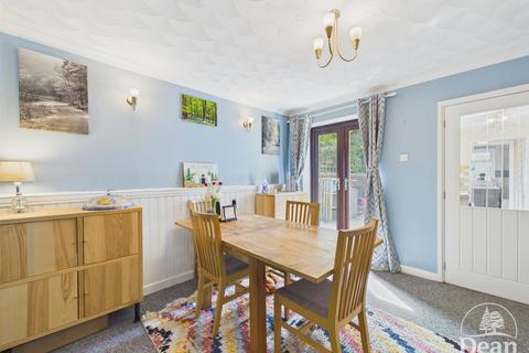 2 bedroom end of terrace house for sale, Forest Road, Cinderford