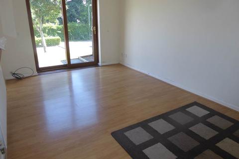2 bedroom flat to rent, Burgess Meadows, Johnstown, Carmarthen