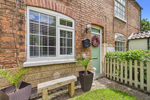2 bedroom cottage for sale, Kirks Buildings, Carlton, Nottingham