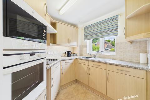 1 bedroom flat for sale, Croft Road, Aylesbury