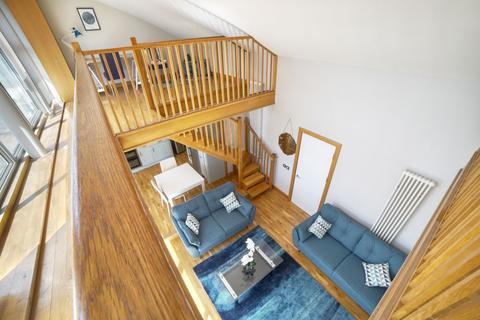 2 bedroom flat to rent, Tanner Street, London, SE1