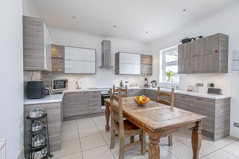 4 bedroom detached house for sale, 144 Halbeath Road, Dunfermline, KY11 4LB