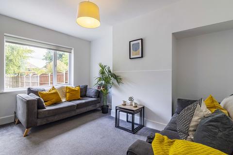 1 bedroom semi-detached house to rent, Warwick Avenue, Beeston, NG9