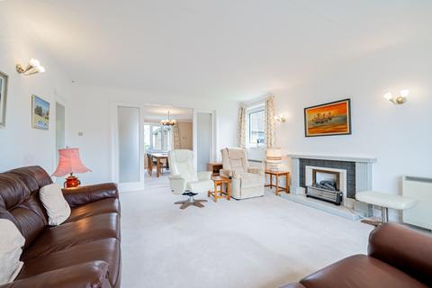 3 bedroom flat for sale, Castle Court, Broomhill Avenue, Newton Mearns, G77