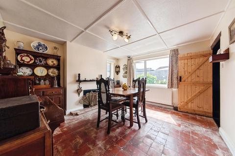 3 bedroom character property for sale, Middle Road, Whaplode, Spalding