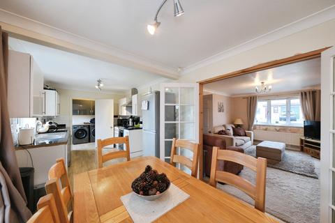3 bedroom detached house for sale, Birchcroft Drive, Mansfield, NG19