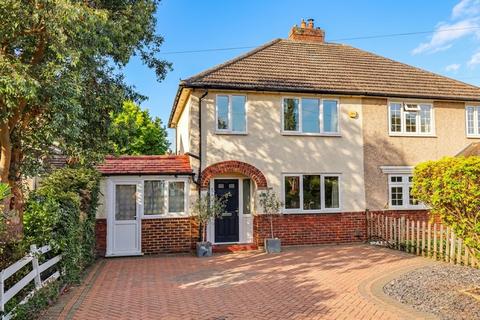 Adecroft Way, West Molesey, KT8